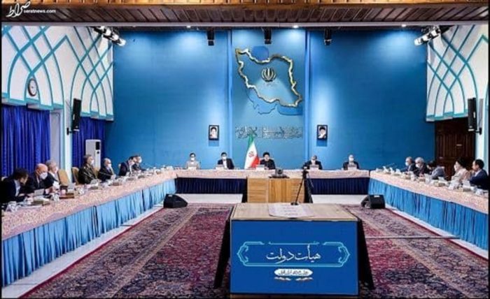 جمهوری اسلامی: وزیران ناموفق مثل عبدالملکی، باز هم در دولت هستند