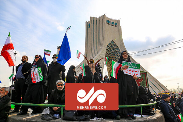 میدان آزادی میزبان حضور پرشور تهرانی‌ها در راهپیمایی ۲۲ بهمن