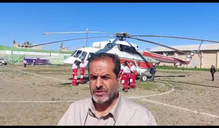 کمک رسانی هوایی به روستاهای بخش دیشموک/ آذوقه مورد نیاز منتقل شد