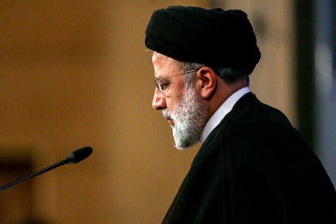 کیهان: دولت رئیسی در یک سال و نیم گذشته، بیش از ۸ سالِ برخی‌ها تلاش کرده!